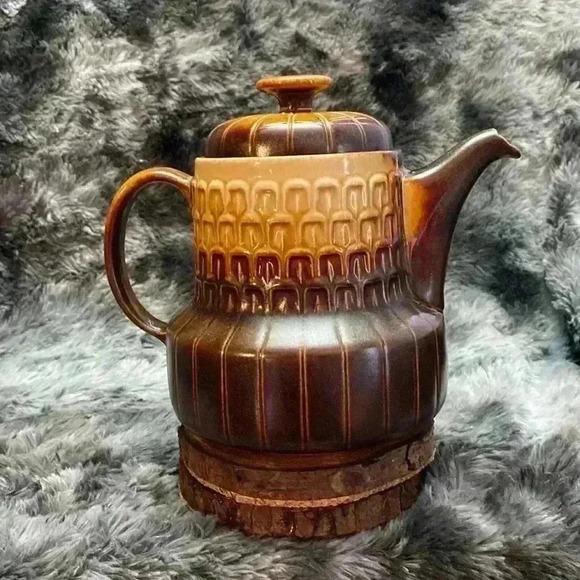 SIERRA  by Wedgwood Tea Pot - Picture 1 of 14